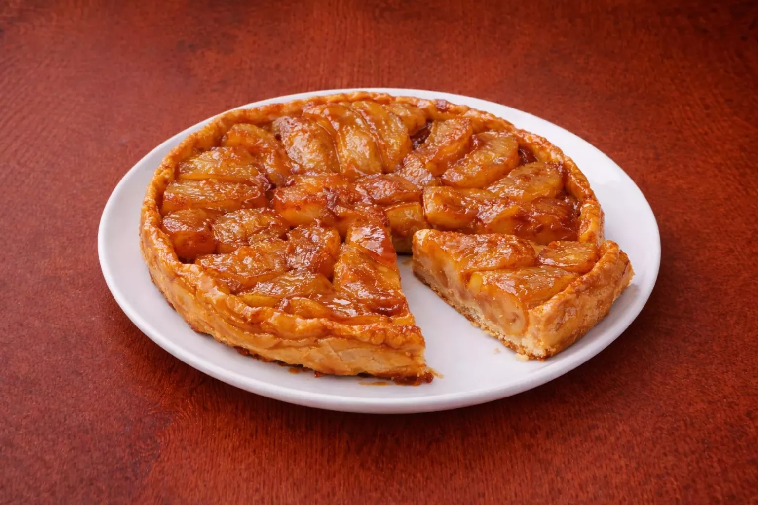 Görsel: Geleneksel Fransız Mutfağı Tarte Tatin Tatlısı